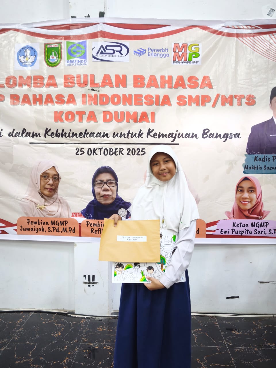 LOMBA CERITA BEGAMBAR BULAN BAHASA(MGMP BAHASA INDONESIA)